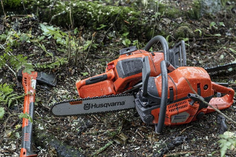 Husqvarna 550 XP Mark II Petrol Chainsaw 18″