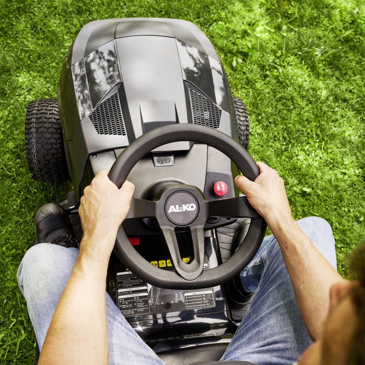 AL-KO Easy 13-86.6 M-A Petrol Rear Collect Lawn Tractor 86cm