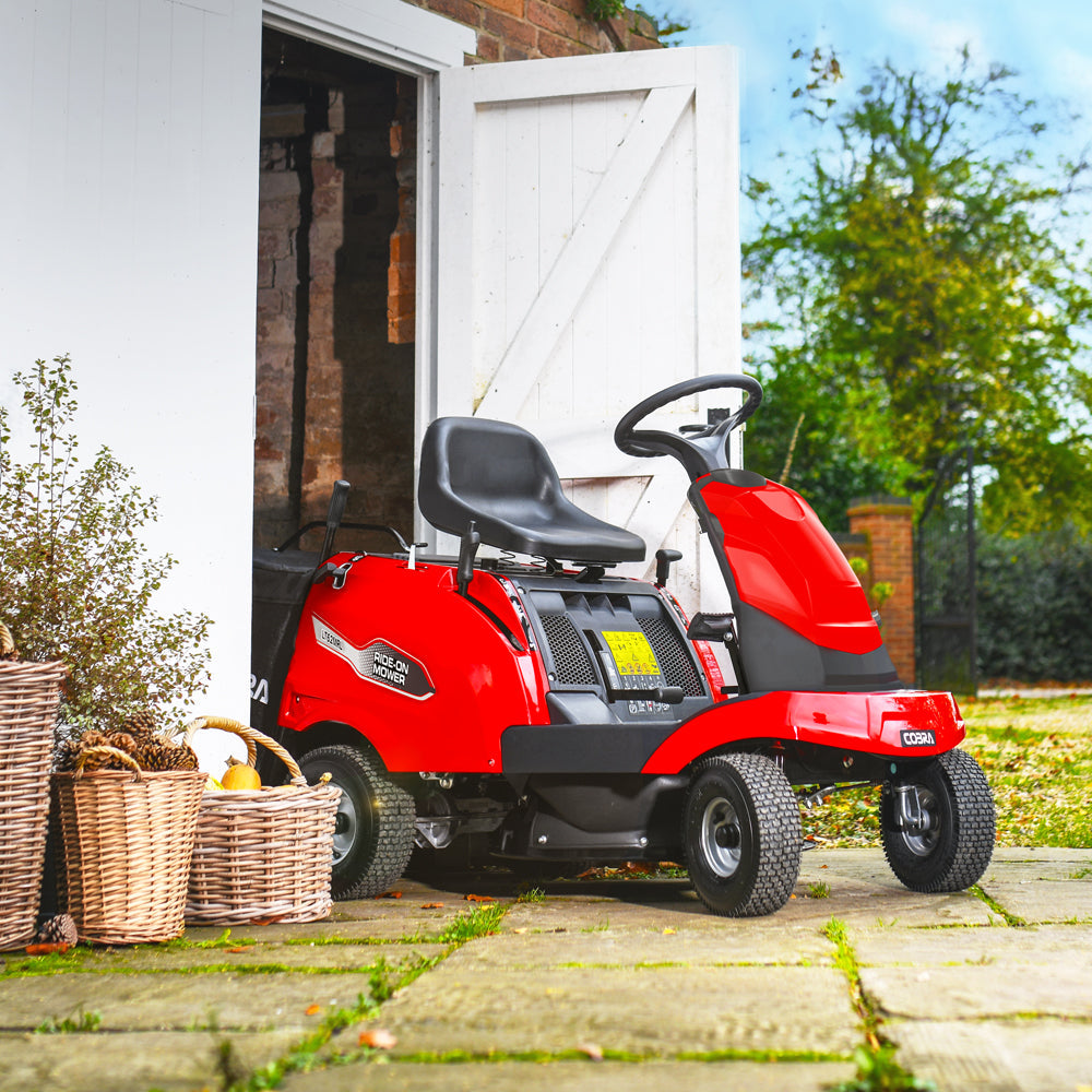 Cobra LT62HRL 24" Hydrostatic Rear Collect Ride-On Lawn Mower