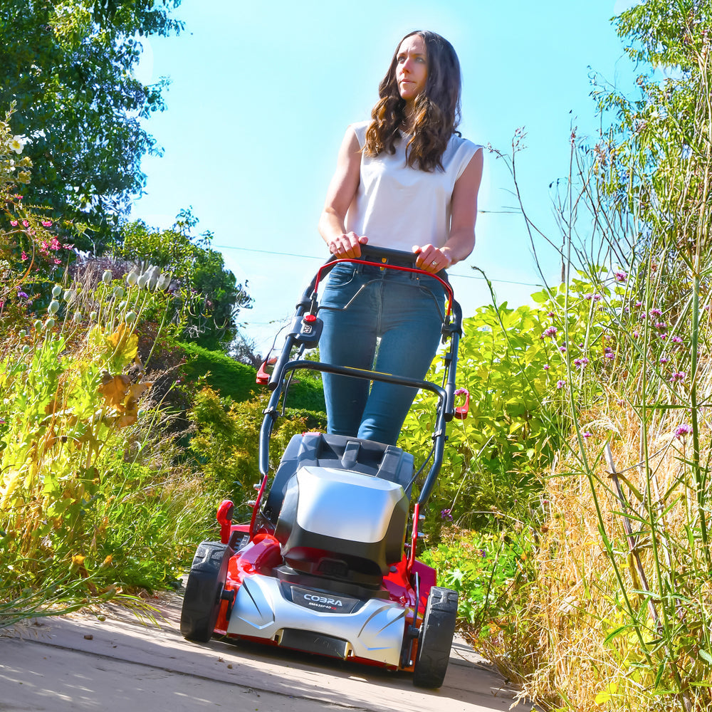Cobra RM4340VX 40V MAX+ Push Rear Roller Cordless Lawn Mower (with 1 x 40V 4Ah Battery & Fast Charger)